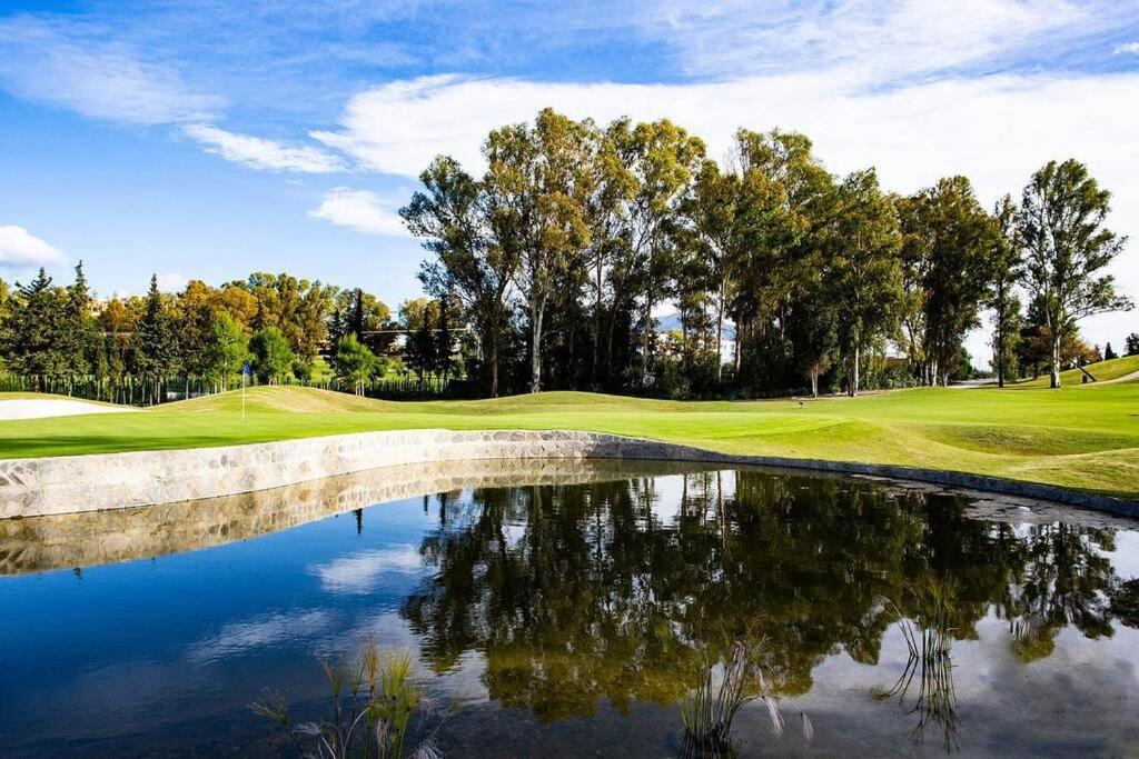 Apartamento Con Piscina Cerca Del Golf En Atalaya - Atalaya Del Golf 31 Estepona Buitenkant foto