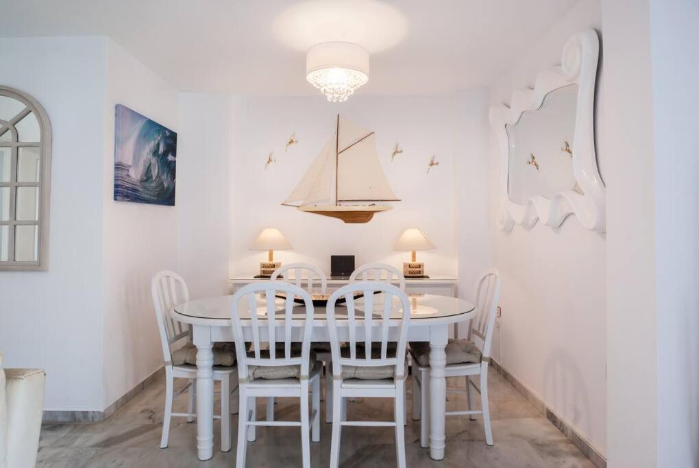 Apartamento Con Piscina Cerca Del Golf En Atalaya - Atalaya Del Golf 31 Estepona Buitenkant foto