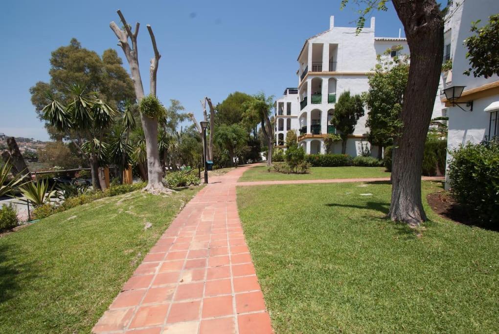 Apartamento Con Piscina Cerca Del Golf En Atalaya - Atalaya Del Golf 31 Estepona Buitenkant foto