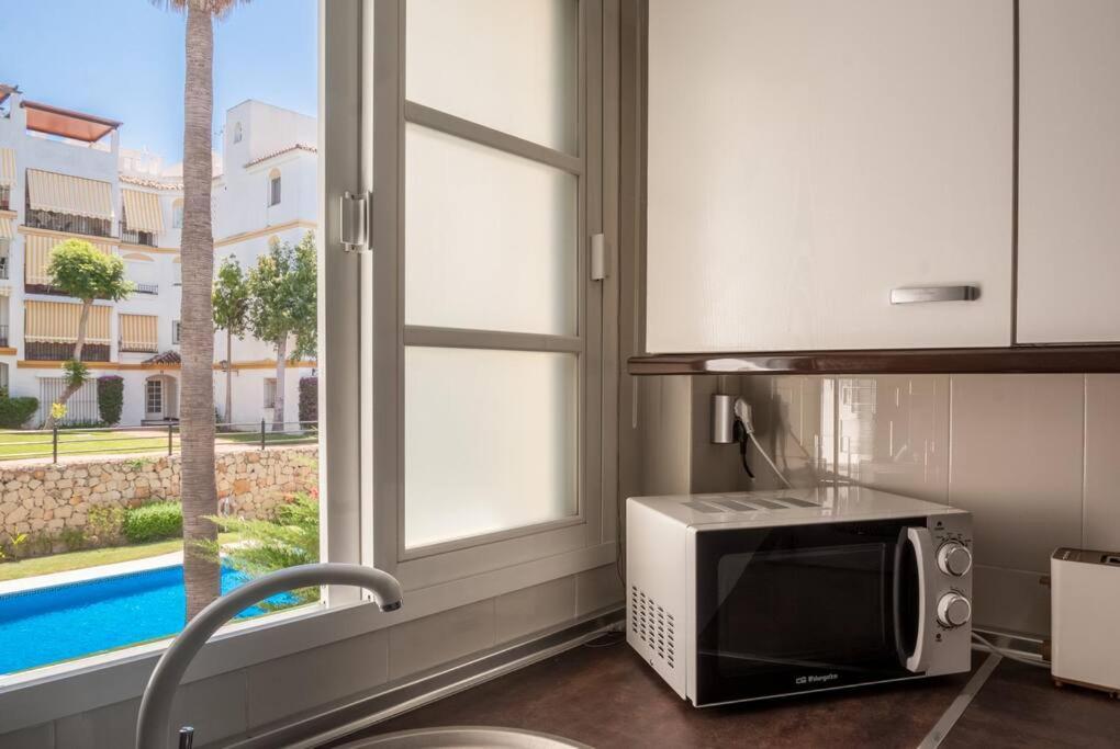 Apartamento Con Piscina Cerca Del Golf En Atalaya - Atalaya Del Golf 31 Estepona Buitenkant foto
